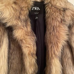 Zara faux fur jacket XS.